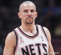 在比赛中更 在比赛中更