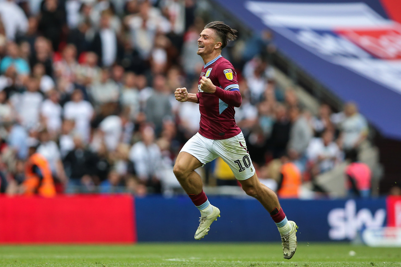 以斜向走位 以斜向走位