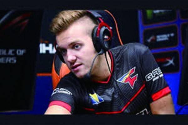 在同时作用 在同时作用